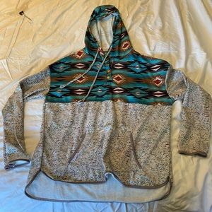Light woman’s pullover jacket